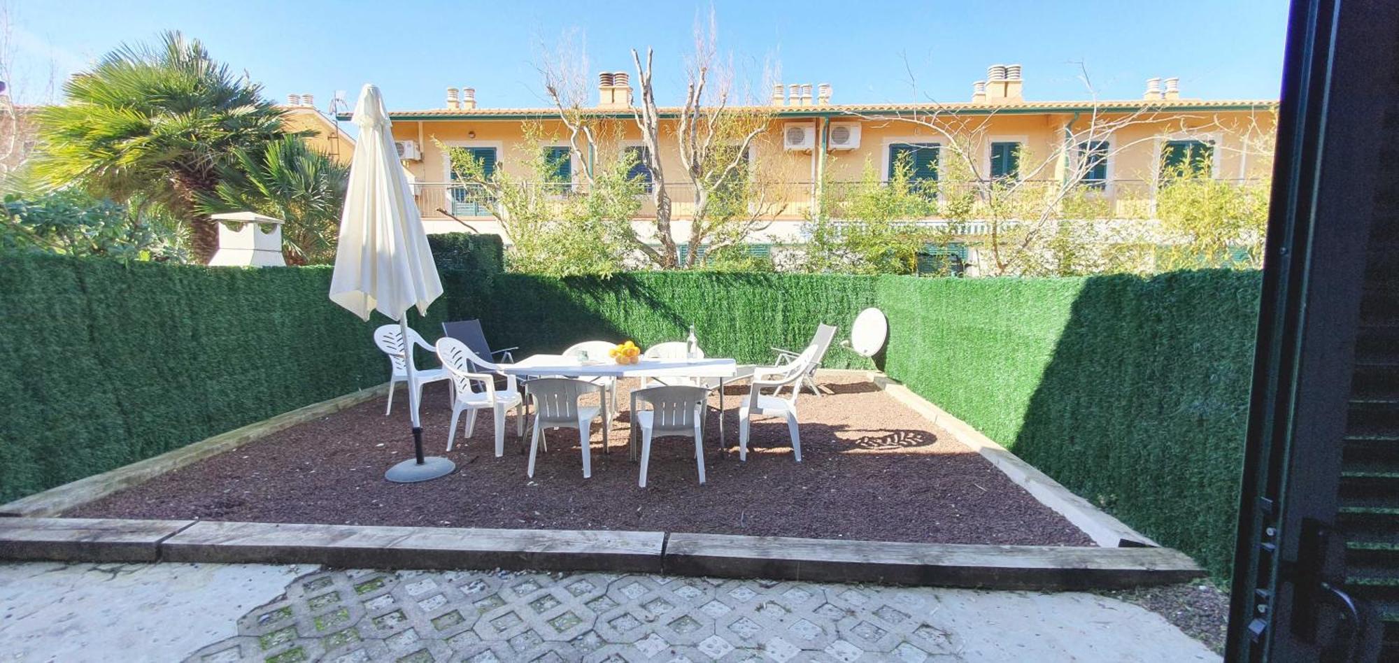 Casa Mas Pinell 93 Villa Torroella De Montgri Bagian luar foto